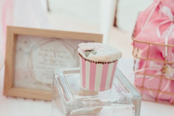 cup cake λευκό ροζ