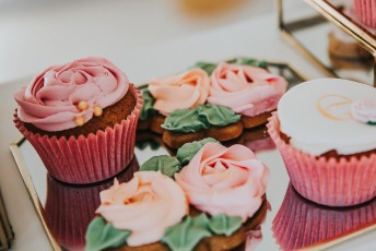 cup cake με λουλούδια